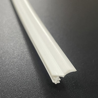 Уплотнения обнажать погоды PVC ODM watertight на деревянная доска обхода 9.7*9.5mm